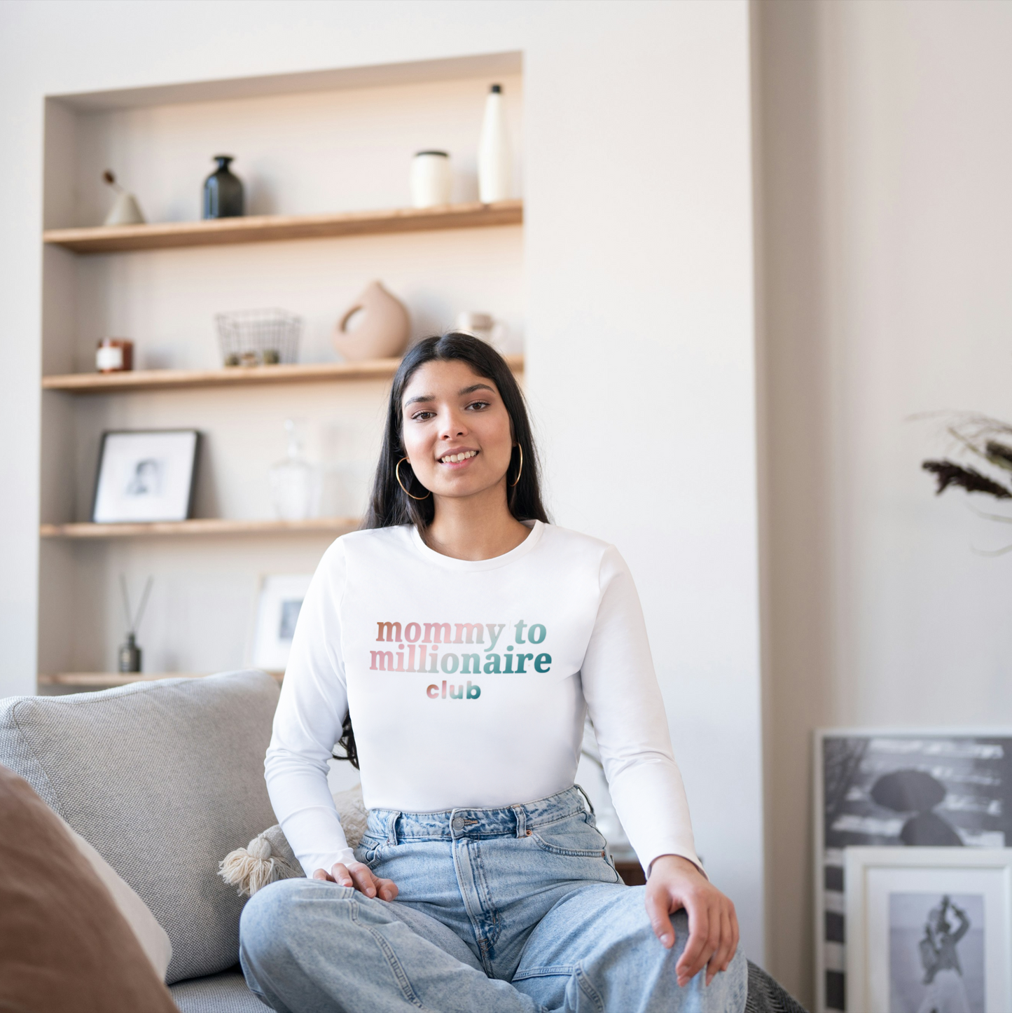 Mommy to Millionaire" Long Sleeve T-Shirt –